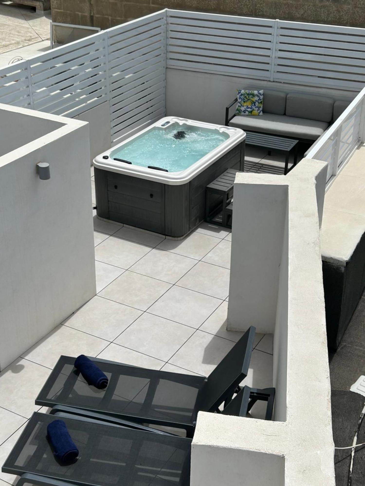 Bb De Rohan Zebbug  Exterior photo