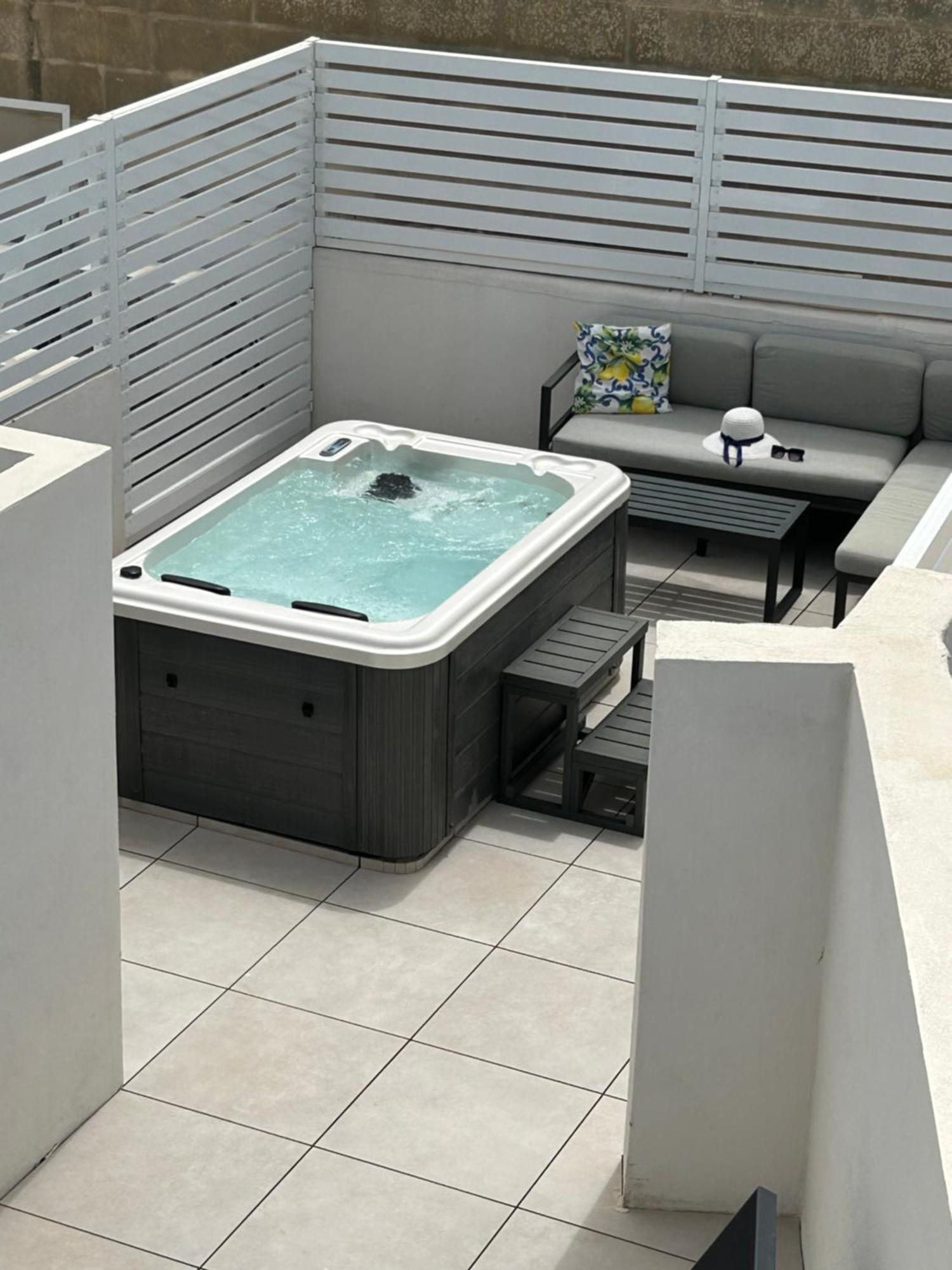 Bb De Rohan Zebbug  Exterior photo